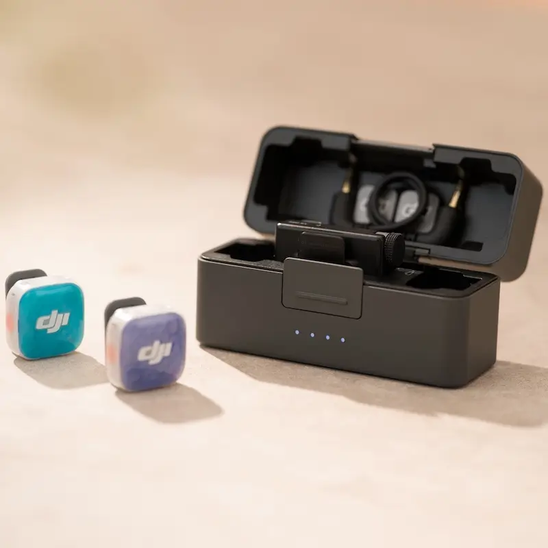 Mic Mini 2S Camera Combo with Internal Recording (2 TX + 1 RX + Charging Case)